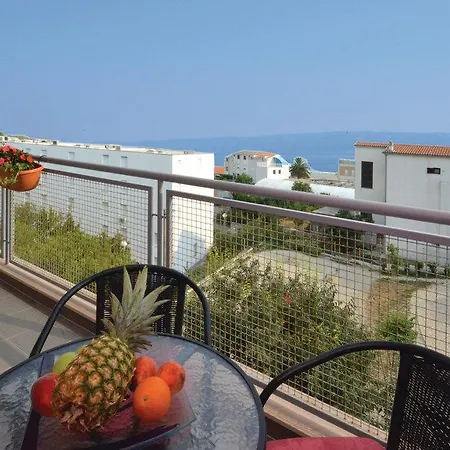 Two-bedroom With Sea View In דירה *