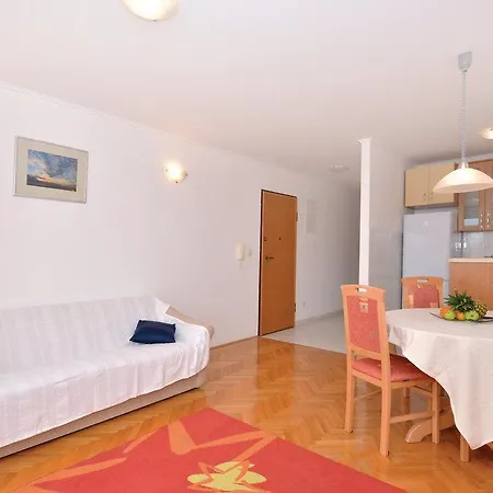 公寓 Two-bedroom With Sea View In