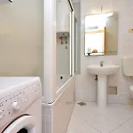 Two-Bedroom Apartment With Sea View In Split *