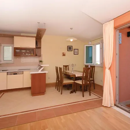 Two-Bedroom Apartment With Sea View In Split Split